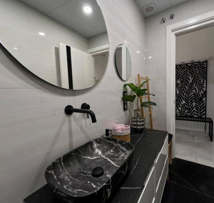 Appartamento Loft Puerta De Capitulares Cordova Esterno foto