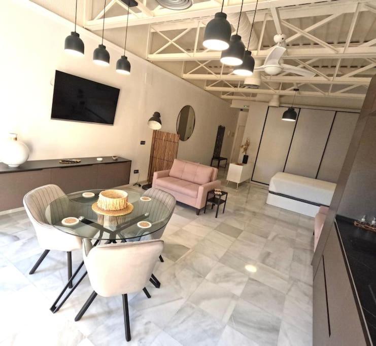 Appartamento Loft Puerta De Capitulares Cordova Esterno foto